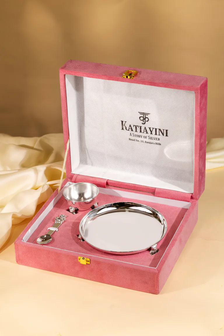 Katiayini silver presented for wedding and gifting